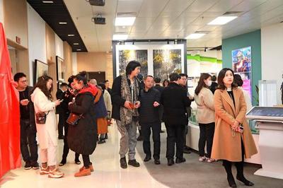 不可小看·霍曉藝術(shù)個展 西部文化產(chǎn)業(yè)中心招商中心的藝術(shù)盛宴